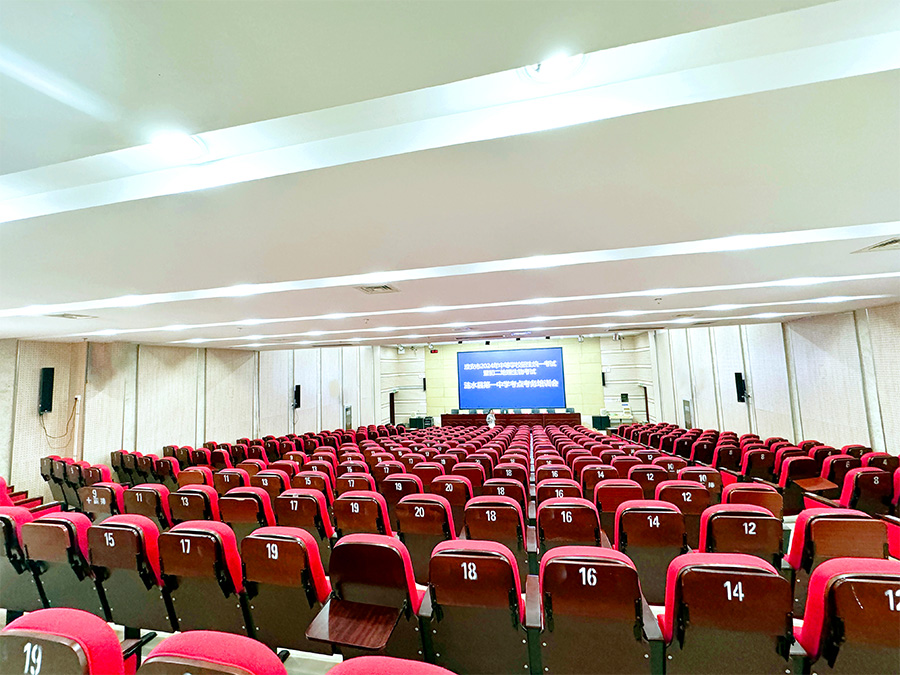 漣水一中報(bào)告廳安裝清聽聲學(xué)教學(xué)擴(kuò)音器